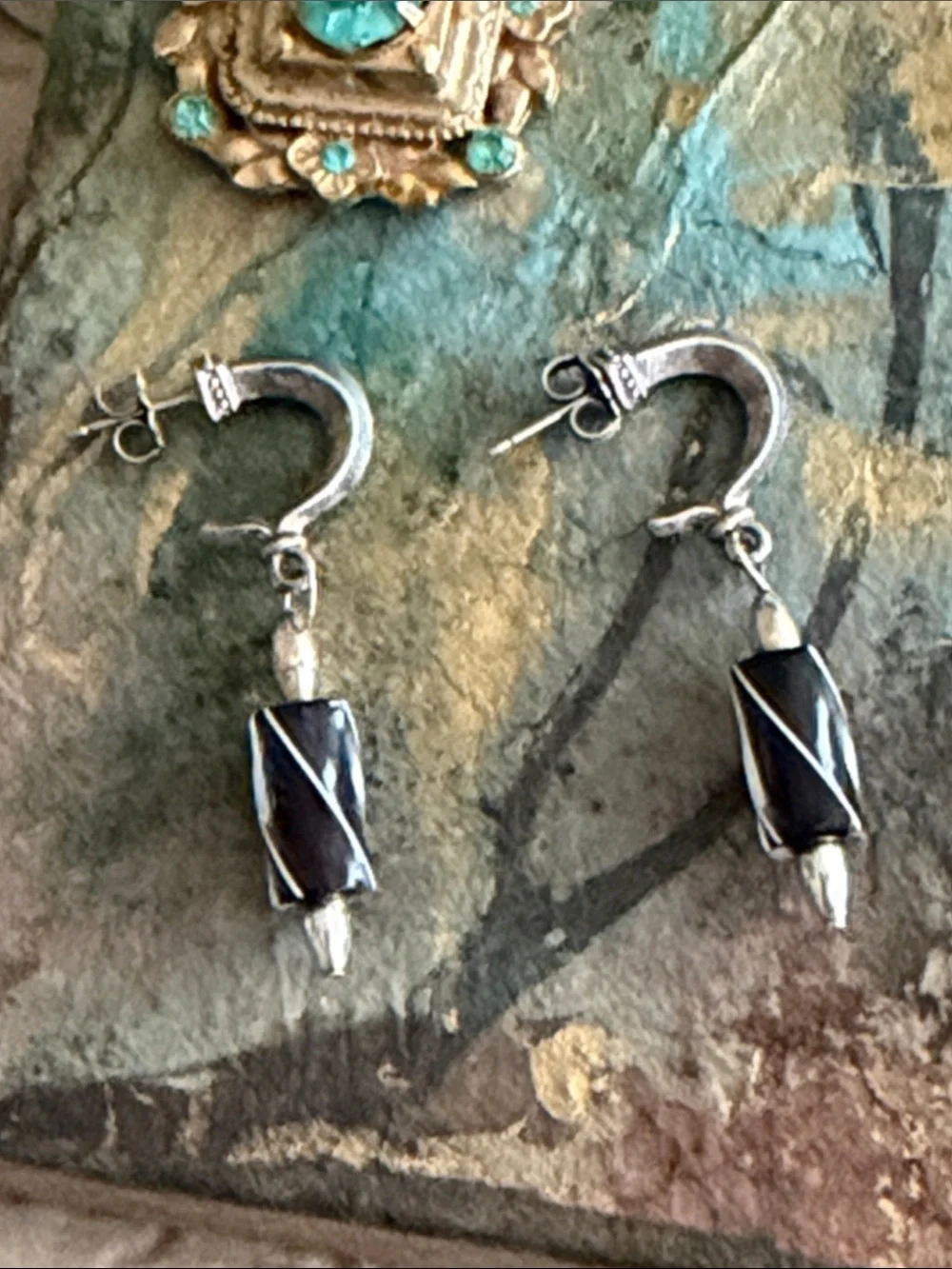 Sterling silver blown glass black and white like a swizzle stick post style